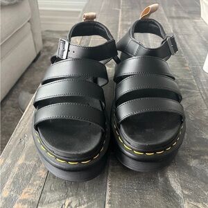 Dr Martens, Blair sandals